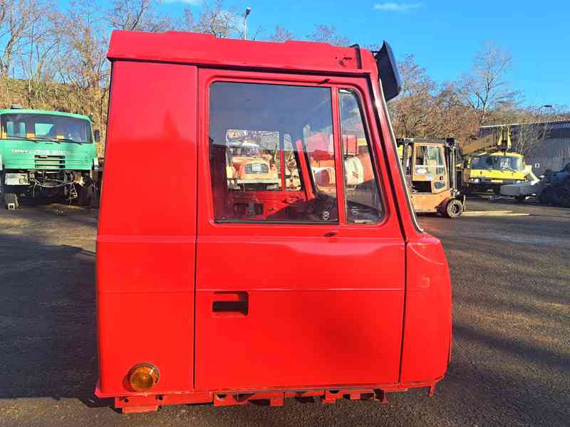 Kabina Tatra T815 T1 - foto 2