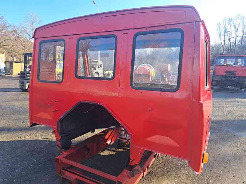 Kabina Tatra T815 T1 - foto 3