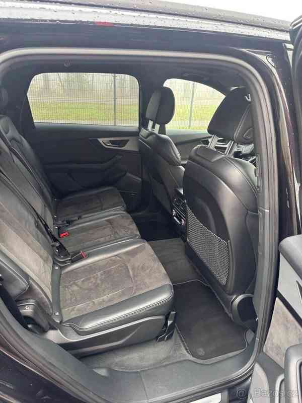 Audi Q7 - foto 14