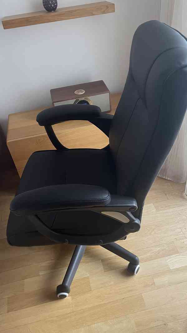 Prodám kancelářskou židli z umělé kůže, nepoužitou - foto 2