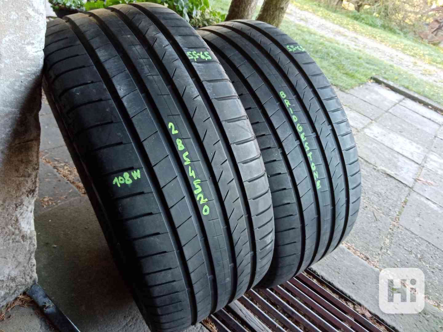 Letní pneu 2kusy 285/45/20 vzorek 85% BRIDGESTONE - dobírka - foto 1