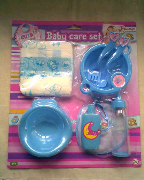 Nová realistická panenka výbavička zdarma - foto 2