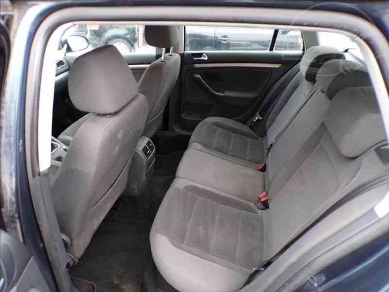 Volkswagen Golf 1,4 TSI DIGI.KLIMA - foto 9