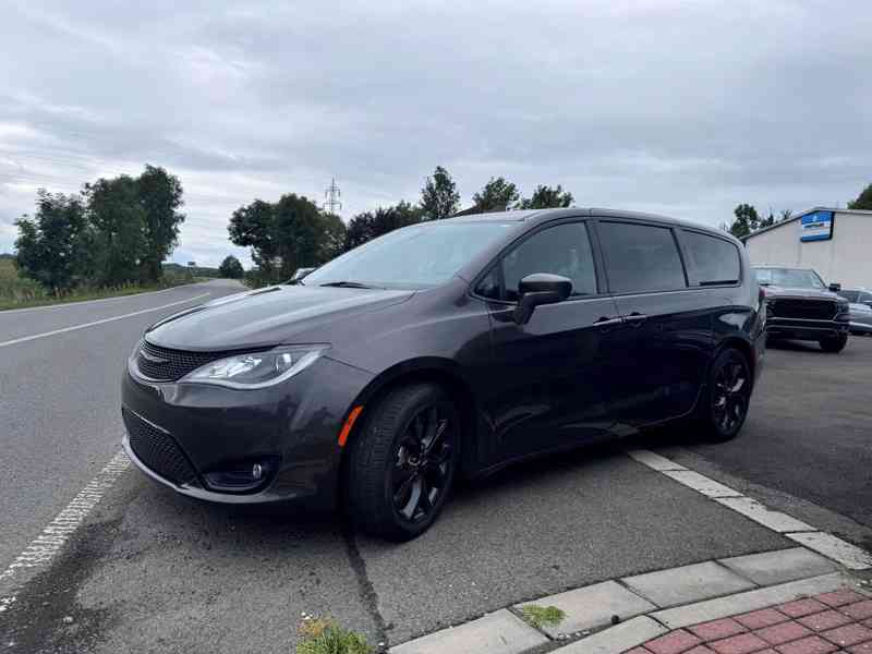 Chrysler Pacifica 3,6 Stype Stown 2021 - foto 2