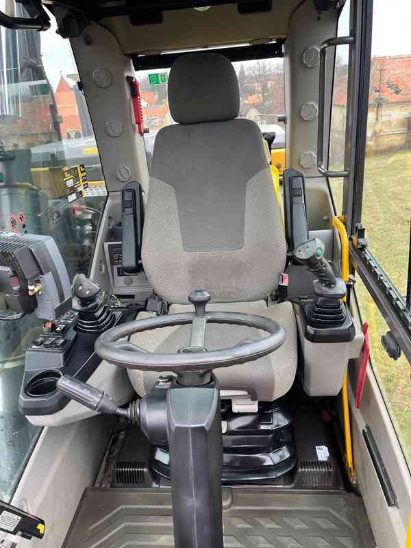 Kolové rypadlo Volvo EW160E (Možnost leasingu) - foto 7