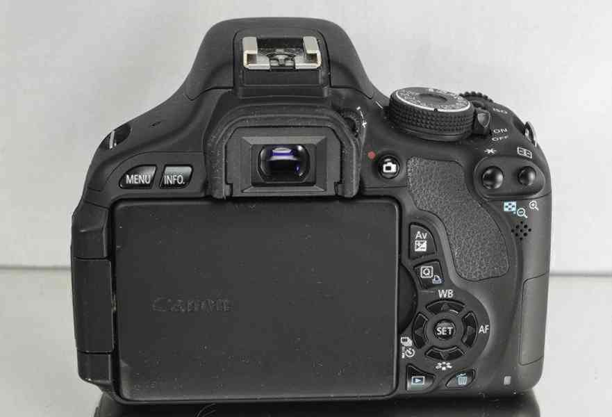 Canon EOS 600D **18 Mpx CMOS / DIGIC 4*Full HDV**  27000 exp - foto 4