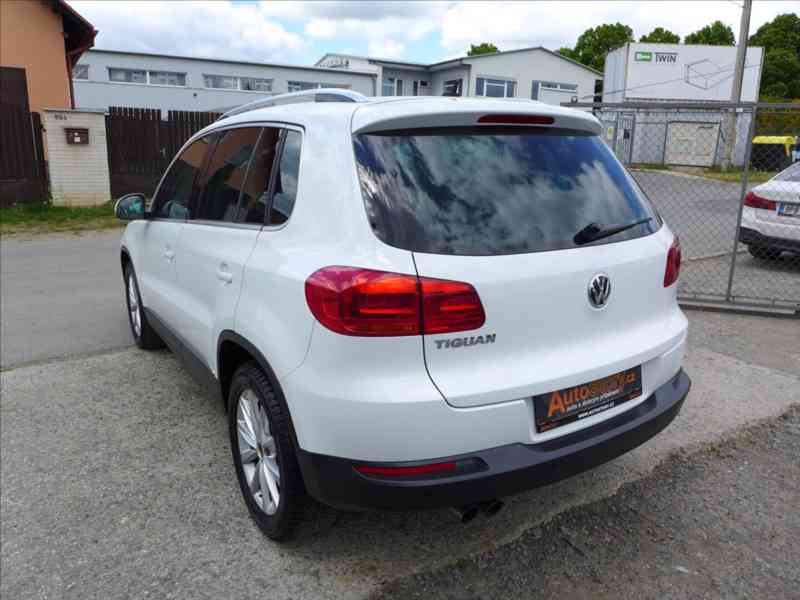 Volkswagen Tiguan 2,0 TDI DIGI AC, 1.MAJITEL - foto 4