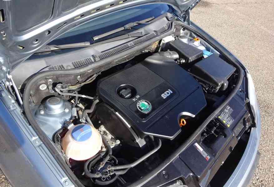 Škoda Fabia 1.9 SDI Combi r.v.2004 (STK:10/2027) - foto 15