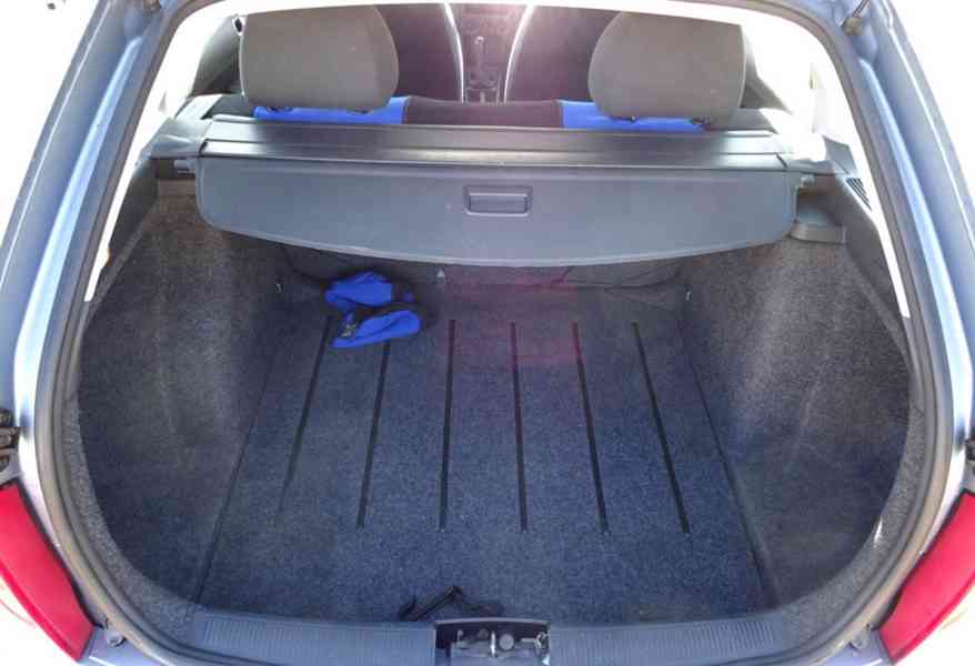 Škoda Fabia 1.9 SDI Combi r.v.2004 (STK:10/2027) - foto 14