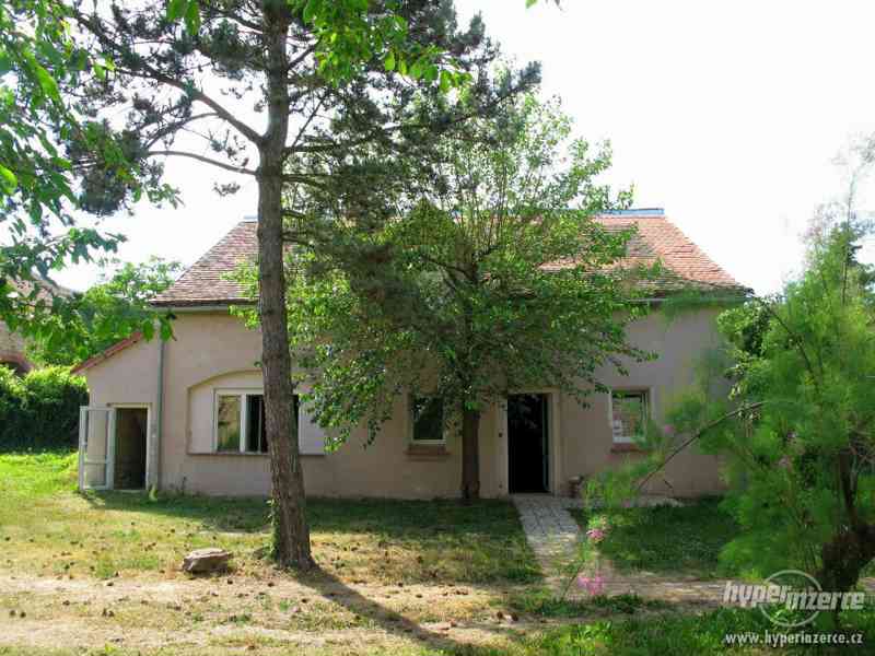 Prodej rodinného domu 410 m2, pozemek 1 707 m2 v obci Bříza - foto 4