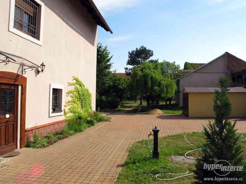 Prodej rodinného domu 410 m2, pozemek 1 707 m2 v obci Bříza - foto 6