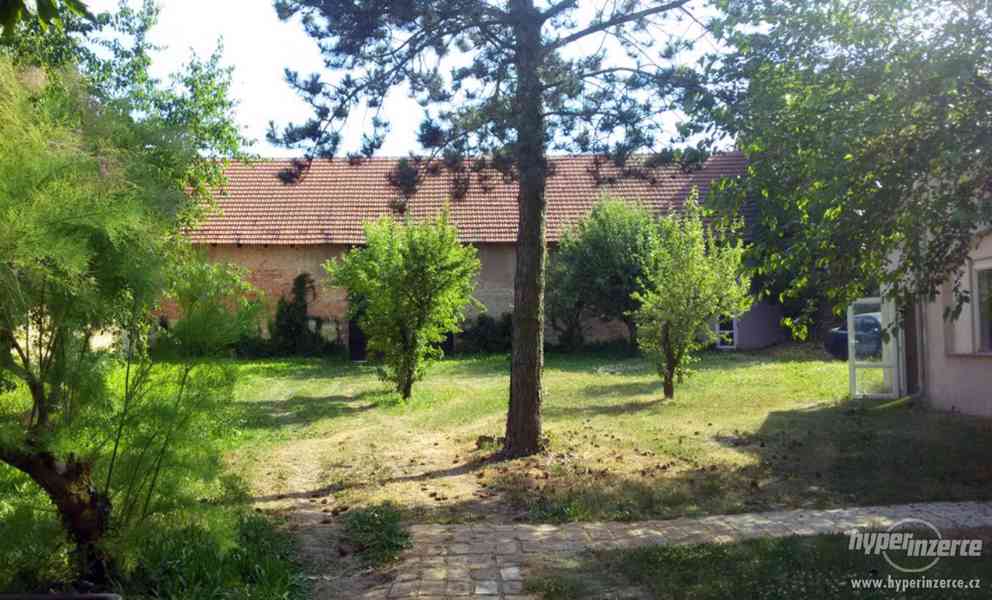 Prodej rodinného domu 410 m2, pozemek 1 707 m2 v obci Bříza - foto 17
