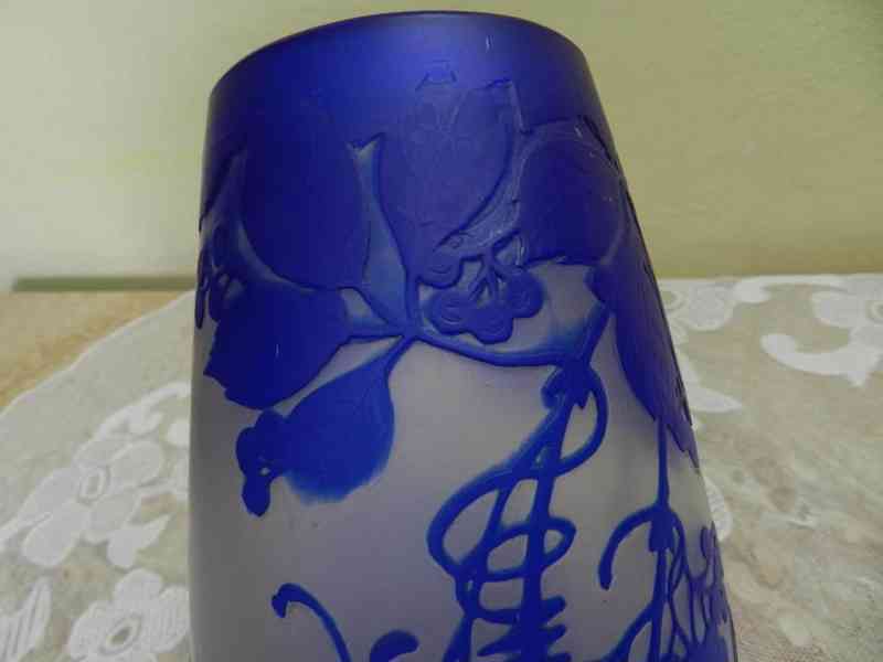 Luxusní přejímaná modrá Váza leptané sklo Harrachov - foto 5