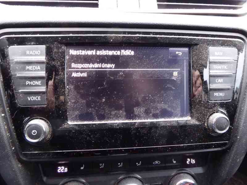 ŠKODA Octavia Combi Style 2,0 TDI 110 kW DSG - foto 21