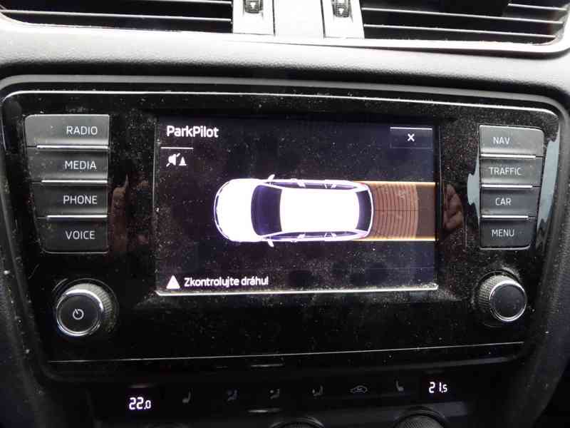 ŠKODA Octavia Combi Style 2,0 TDI 110 kW DSG - foto 18