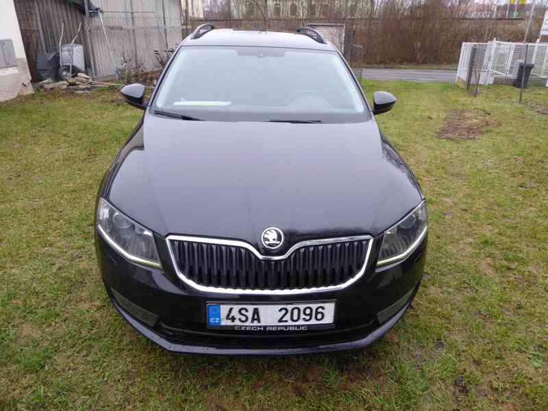 ŠKODA Octavia Combi Style 2,0 TDI 110 kW DSG - foto 8