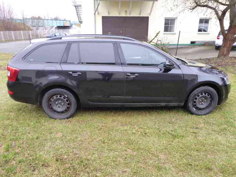 ŠKODA Octavia Combi Style 2,0 TDI 110 kW DSG - foto 6