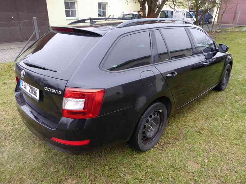 ŠKODA Octavia Combi Style 2,0 TDI 110 kW DSG - foto 5