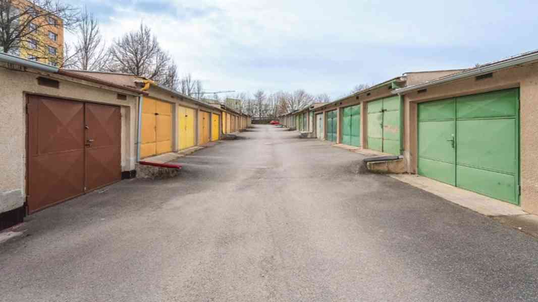 Pronájem garáže Rousínov, V Sídlišti, 18 m² - foto 9