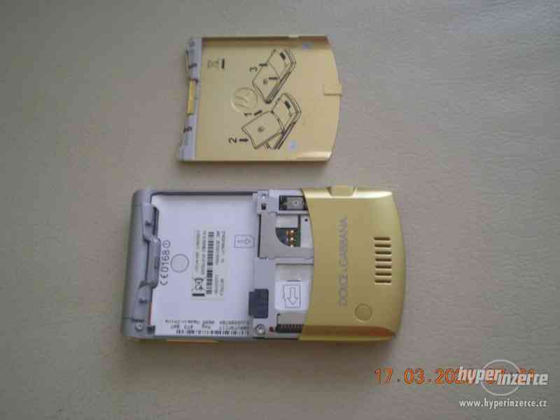 Motorola RazrV3i DOLCEGABBANA - originál pozlacený telefon - foto 11