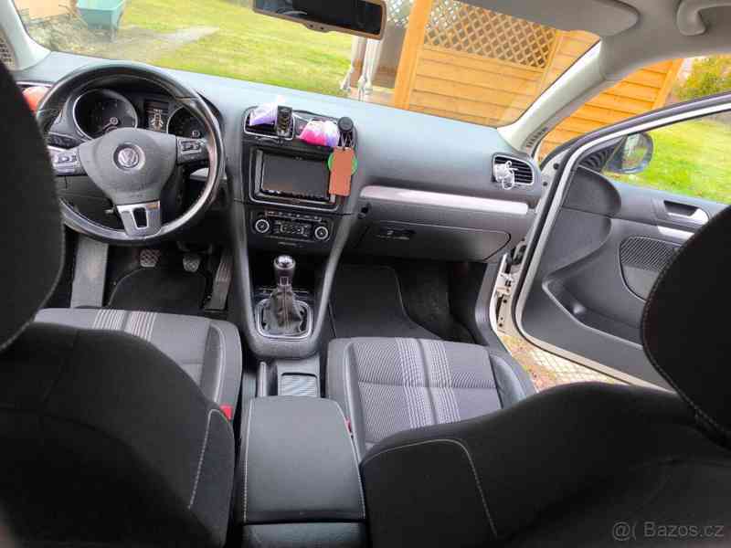 Volkswagen Golf 1,6   VARIANT MATCH - foto 10