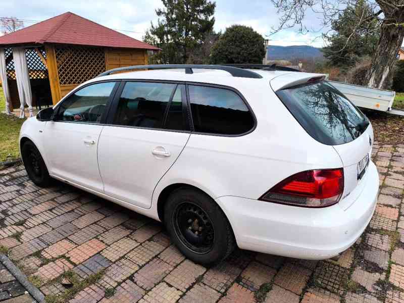 Volkswagen Golf 1,6   VARIANT MATCH - foto 7