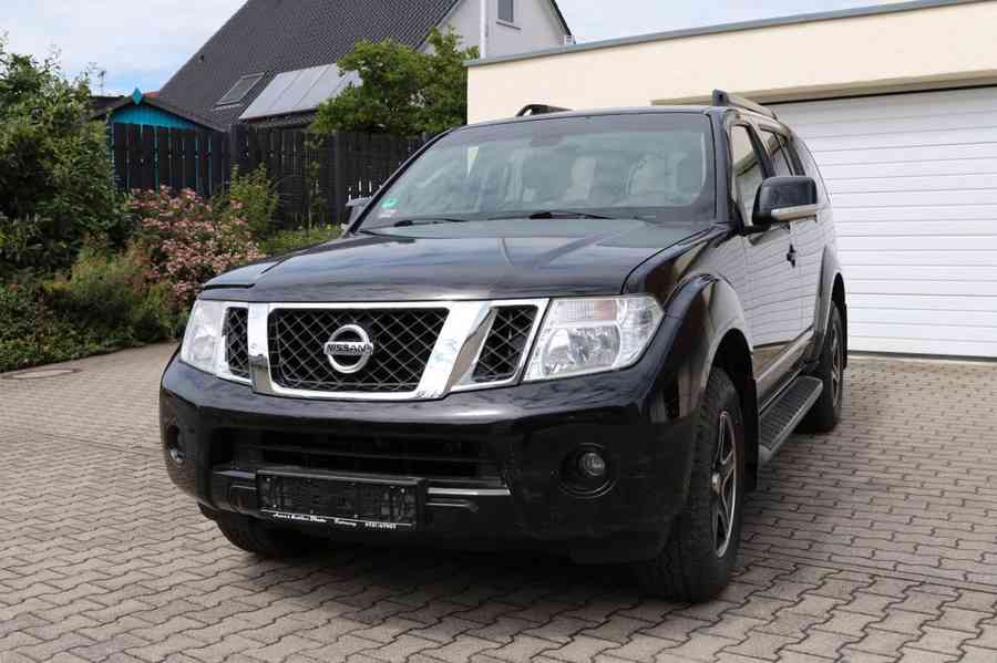 Nissan Pathfinder 2.5 dCi SE 140kw - foto 10