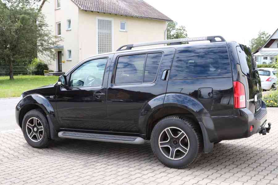 Nissan Pathfinder 2.5 dCi SE 140kw - foto 7