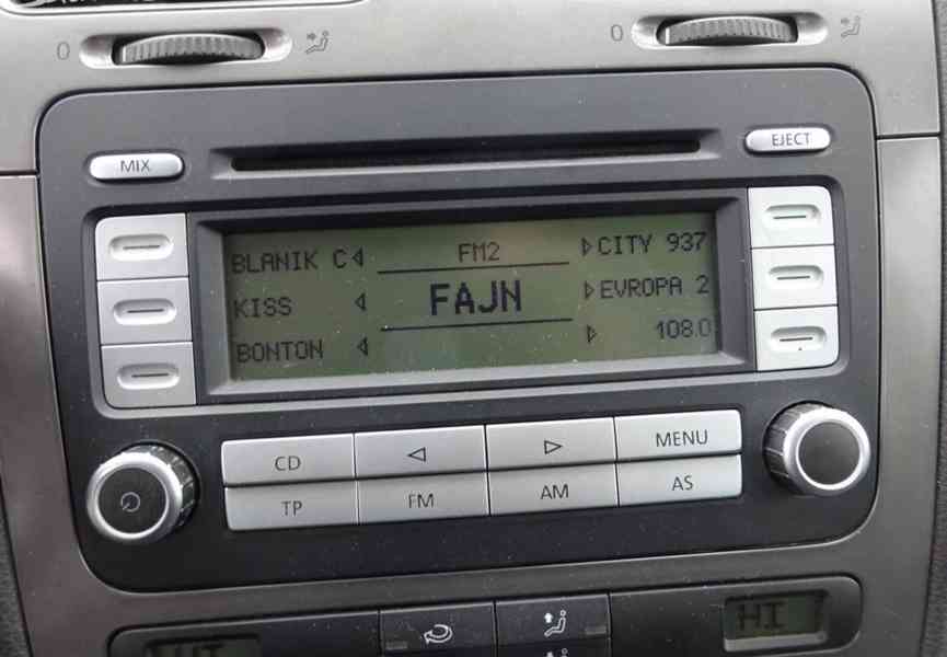 Volkswagen Golf, 1.6i (75 kw) KLIMA - foto 8