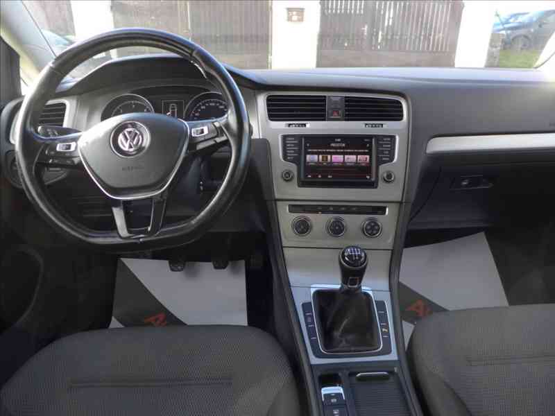 Volkswagen Golf 1,6 TDI 81KW KLIMA 1.MAJITEL - foto 7