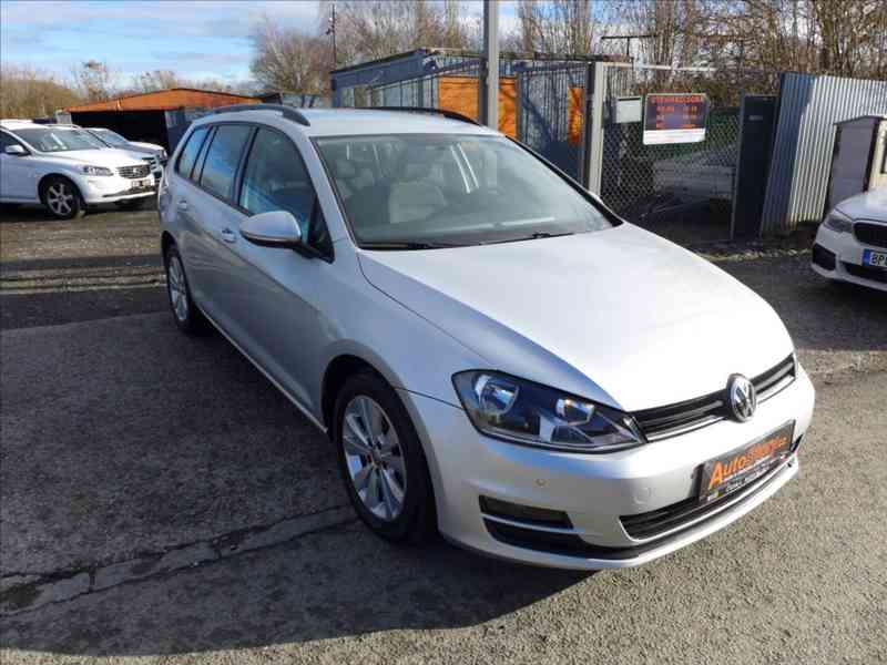 Volkswagen Golf 1,6 TDI 81KW KLIMA 1.MAJITEL - foto 2