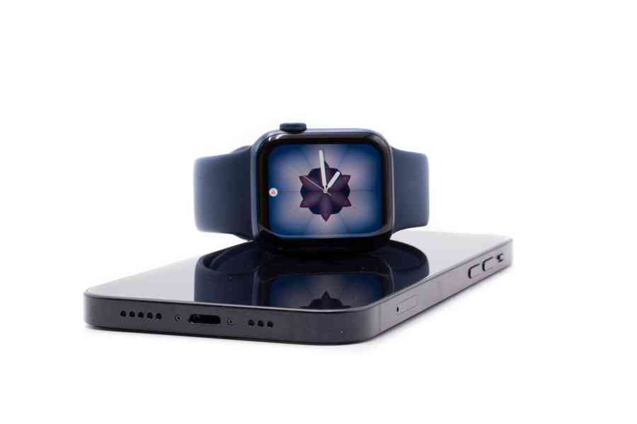 Apple Watch S7 41mm Abyss Blue + ZÁRUKA! - foto 1