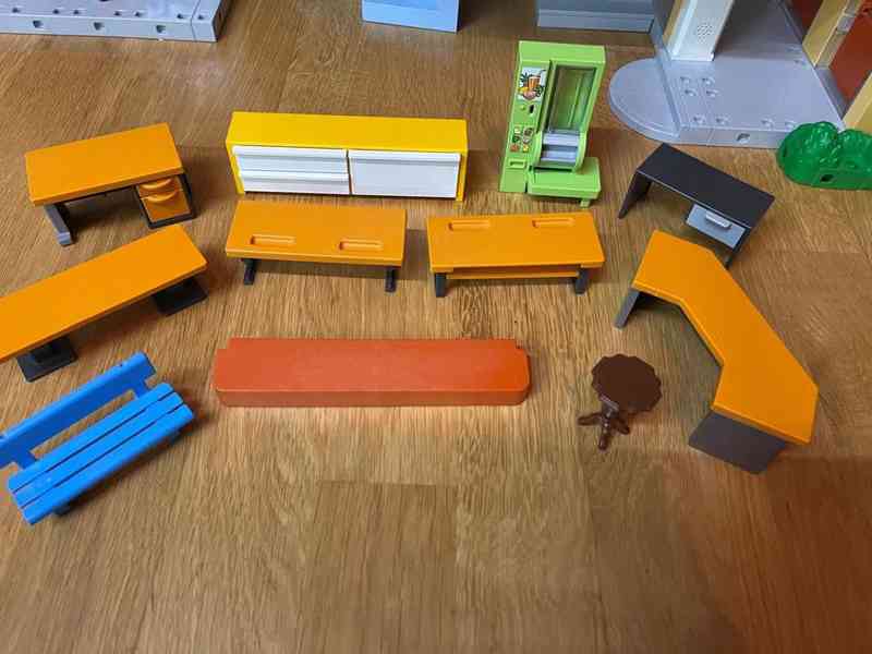 Playmobil škola  - foto 19