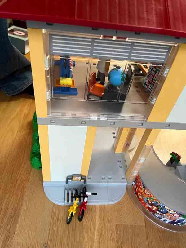 Playmobil škola  - foto 9