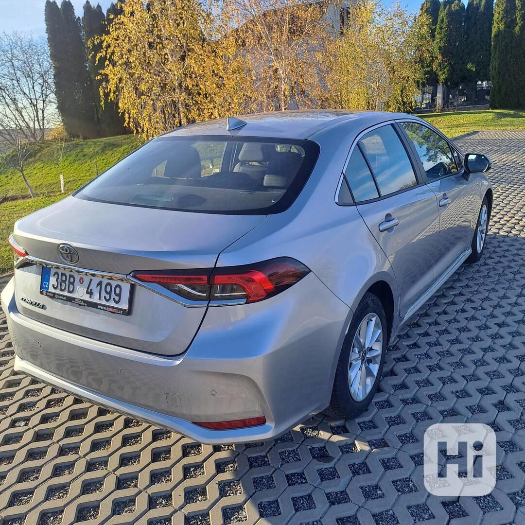 Toyota Corolla, automat - foto 1