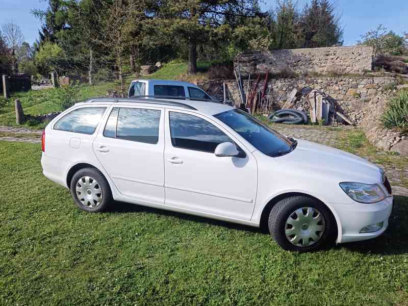 Prodám Octavi II FL combi r.v. 2009 1.6TDI 77kW - foto 2
