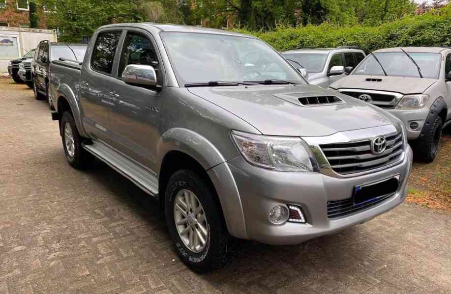 Toyota Hilux 3.0 D4D Aut 126kw - foto 1