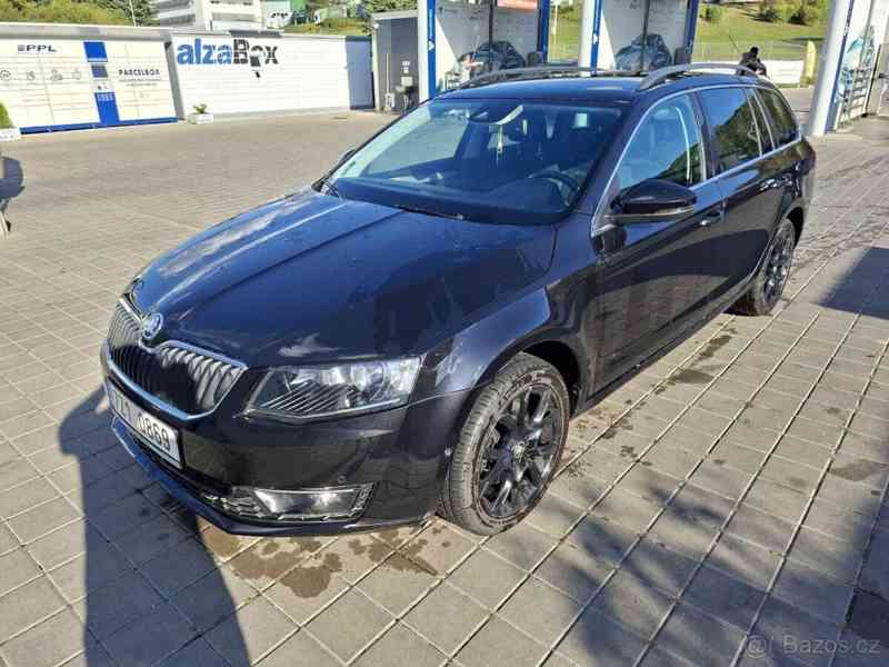 Škoda Octavia 2,0   TDI (135 kW / 184 k) DSG - foto 2