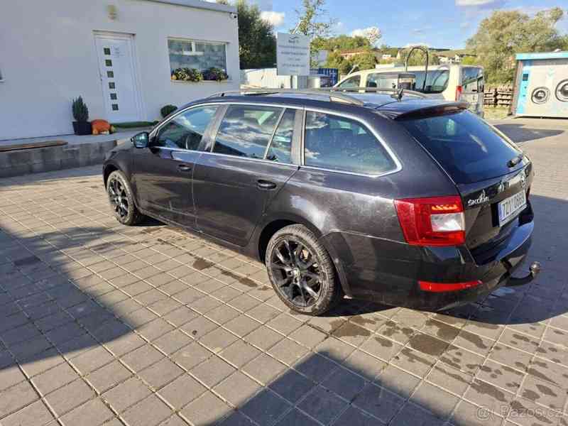 Škoda Octavia 2,0   TDI (135 kW / 184 k) DSG - foto 10
