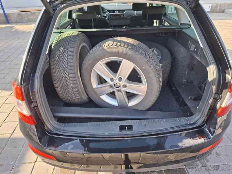Škoda Octavia 2,0   TDI (135 kW / 184 k) DSG - foto 6