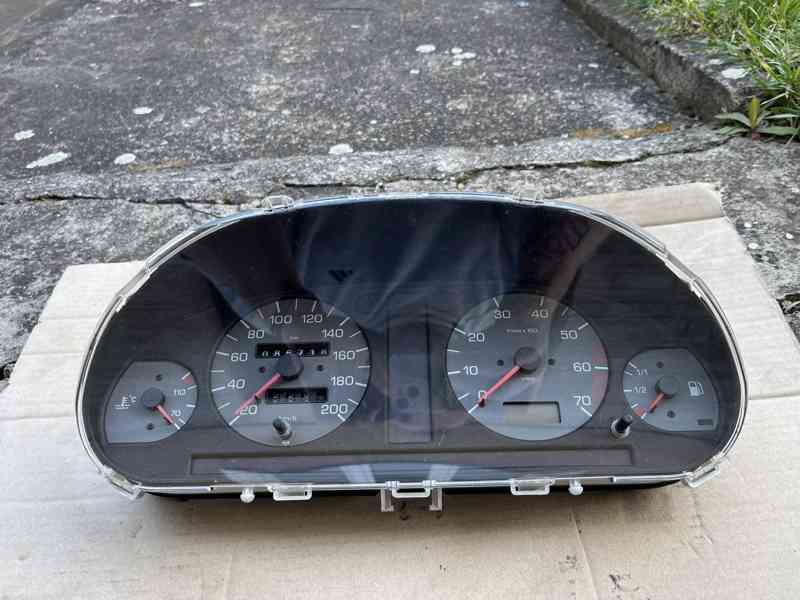 Přístrojovka otáčkoměr ŠKODA FELICIA 1.3 - foto 1