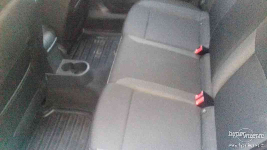 Rapid Spaceback Fresh 1,2TSI 81 kW 6-stup. mech. - foto 11