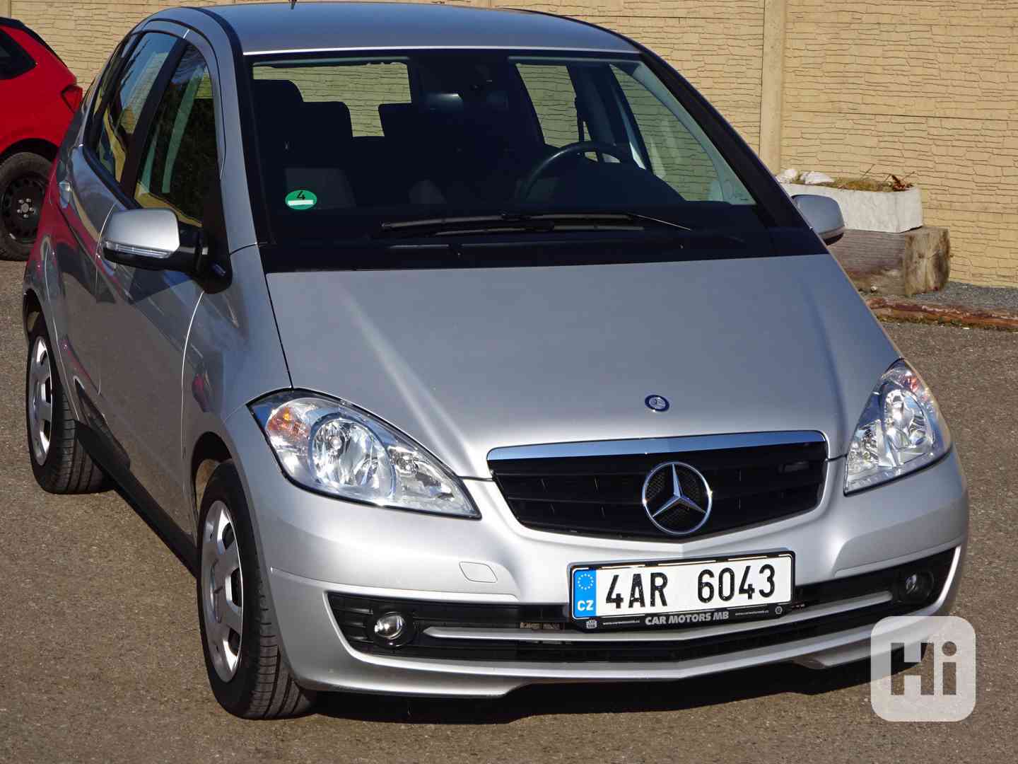 Mercedes Benz A 160 r.v.2011 manuál (servisní historie) - foto 1