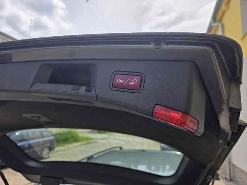 Mercedes-Benz Ostatní 212K benzín - foto 7