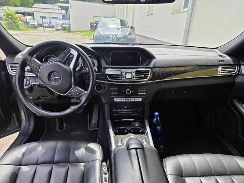 Mercedes-Benz Ostatní 212K benzín - foto 3