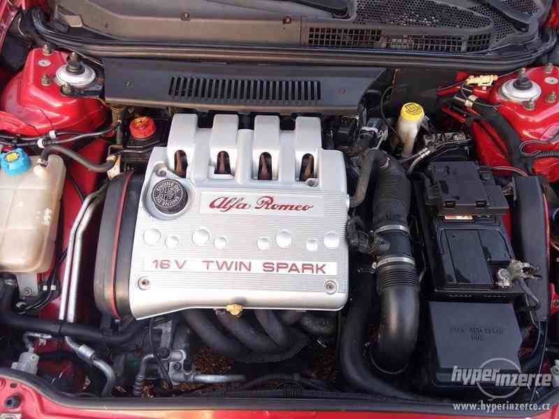 Alfa Romeo 147 2.0 TS selespeed FUL VÝBAVA NOVÁ STK - foto 4