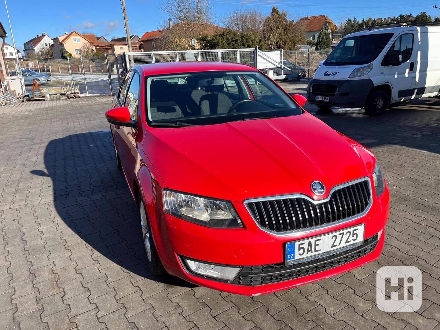 Škoda Octavia - foto 1