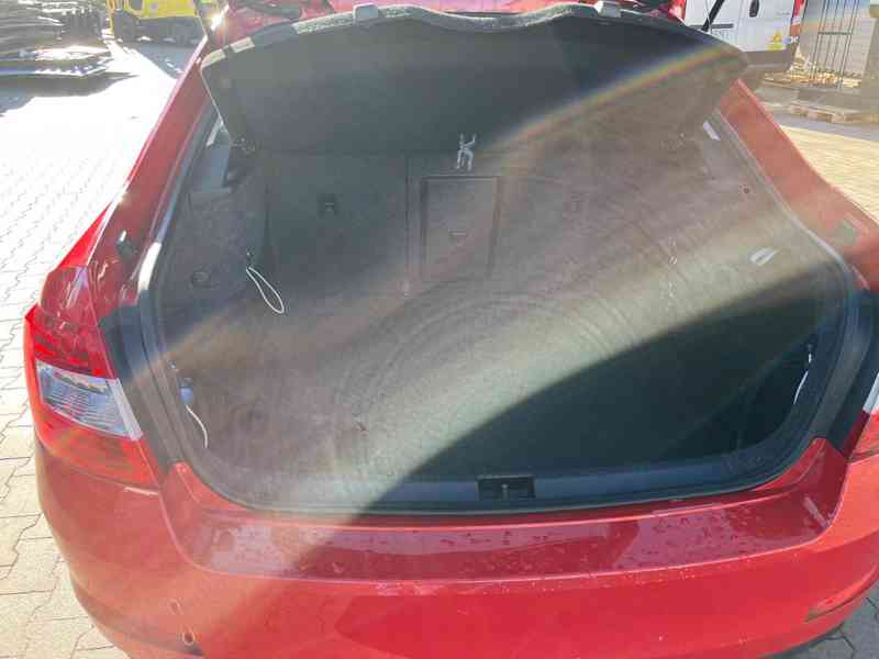 Škoda Octavia - foto 5