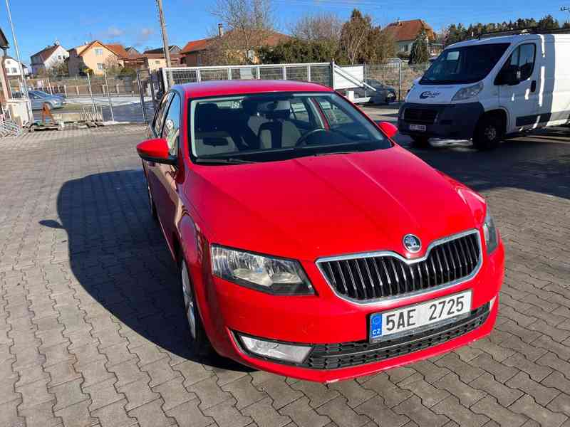 Škoda Octavia - foto 1