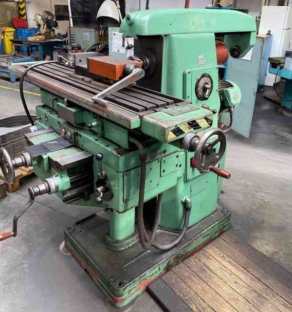 Použitá frézka FA 3 AU, r. v. 1975 - foto 2